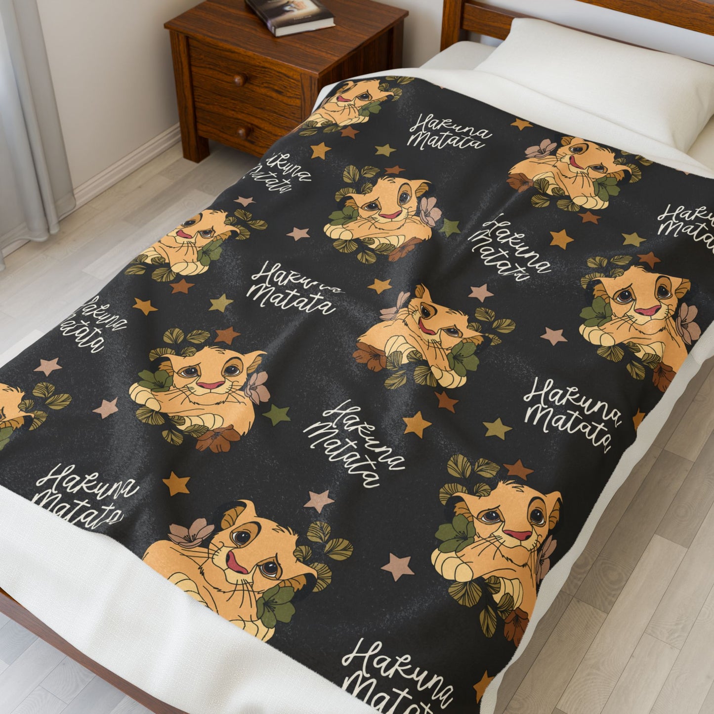 Lion Cub 'Hakuna Matata' Velveteen Plush Blanket