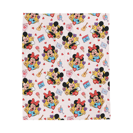 Minnie & Mickey Velveteen Plush Blanket — Cute Heart Pattern Kids Throw