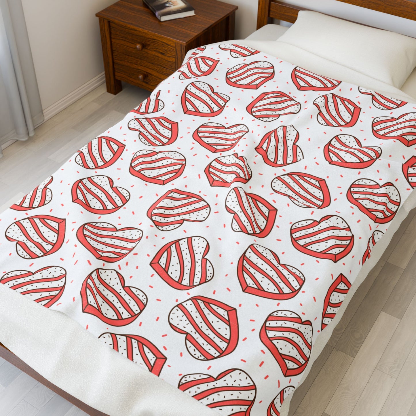 Valentine Stripe Heart Velveteen Plush Blanket — Cozy Red Heart Pattern Throw