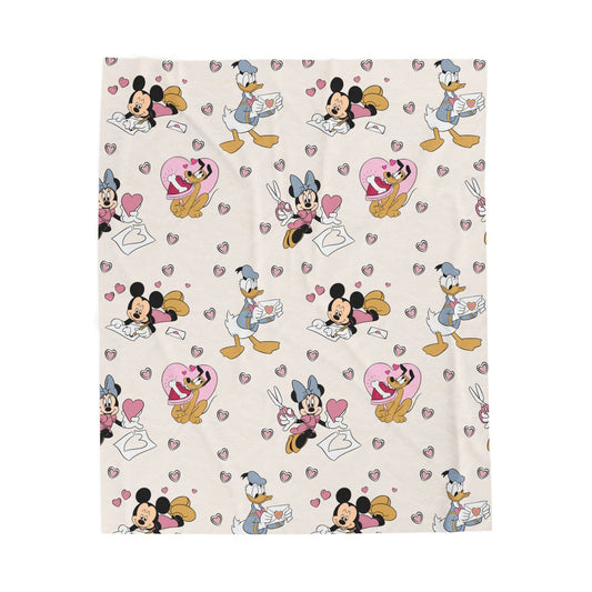 Mickey & Minnie Valentine Plush Blanket — Disney Cozy Velveteen Throw